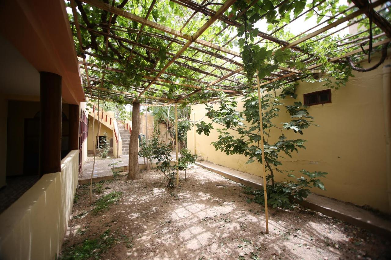 Auberge Jaafar 米德勒特 外观 照片