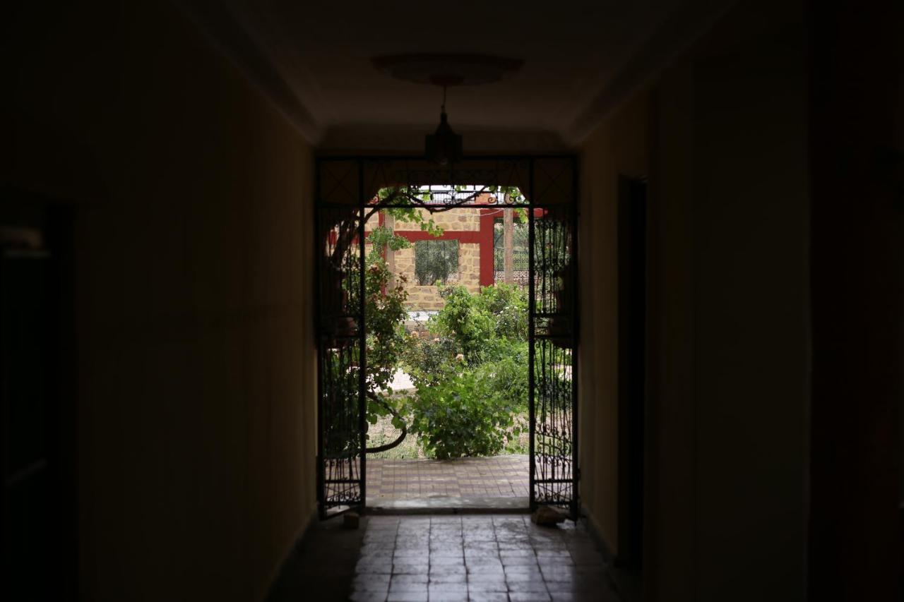 Auberge Jaafar 米德勒特 外观 照片