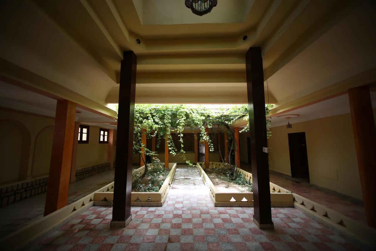 Auberge Jaafar 米德勒特 外观 照片