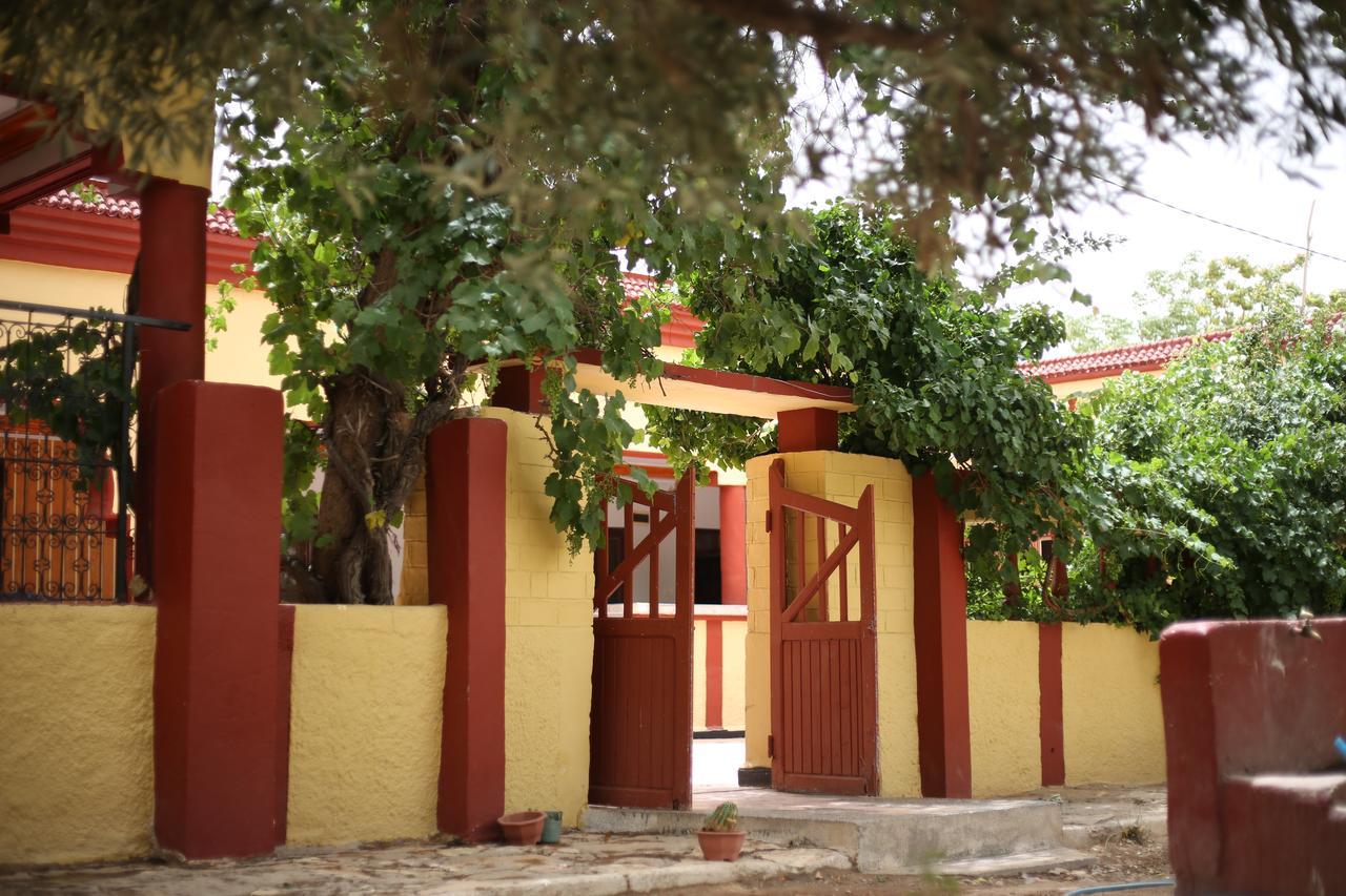 Auberge Jaafar 米德勒特 外观 照片